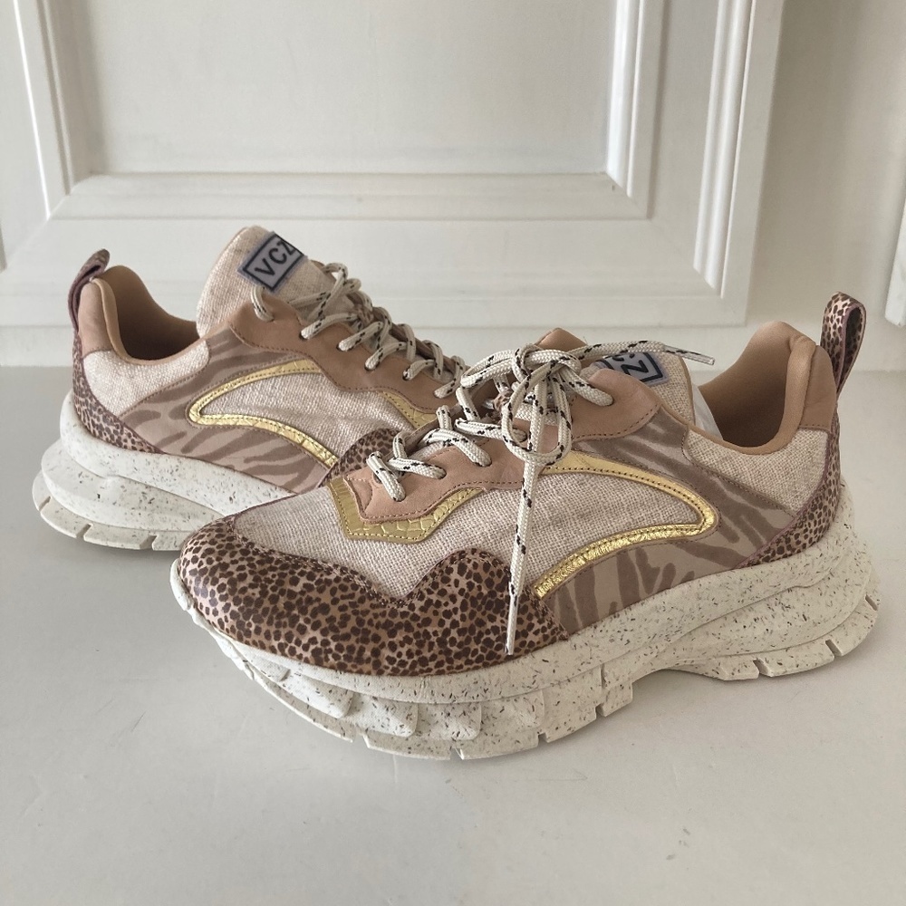 NWOT Vicenza Anthropologie Run Your Style Pink Animal Print Chunky Sneakers Sz 8